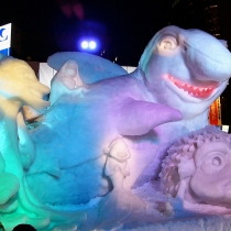statue2