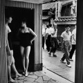 Marc Riboud au Japon : it's a woman's woman's woman's world