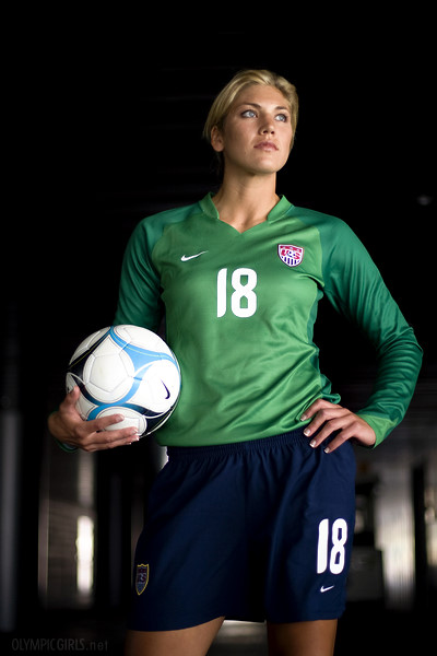 hope-solo-01